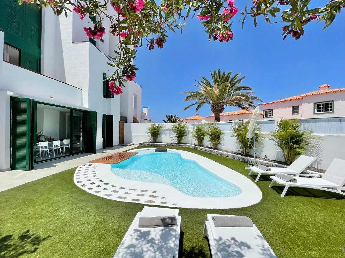 펜션 Taucho - Private, Heatable Pool, Bbq, 4 Bedrooms - Vivienda Vacacional 푸에르토 데 산티아고