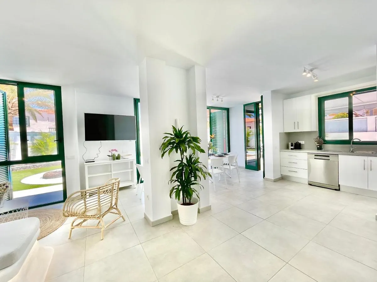 Taucho - Private, Heatable Pool, Bbq, 4 Bedrooms - Vivienda Vacacional Puerto de Santiago Nyaraló