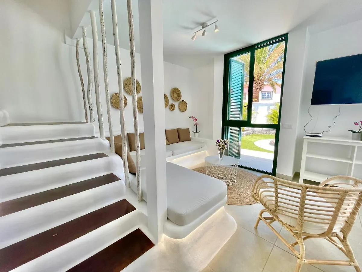 Taucho - Private, Heatable Pool, Bbq, 4 Bedrooms - Vivienda Vacacional 푸에르토 데 산티아고